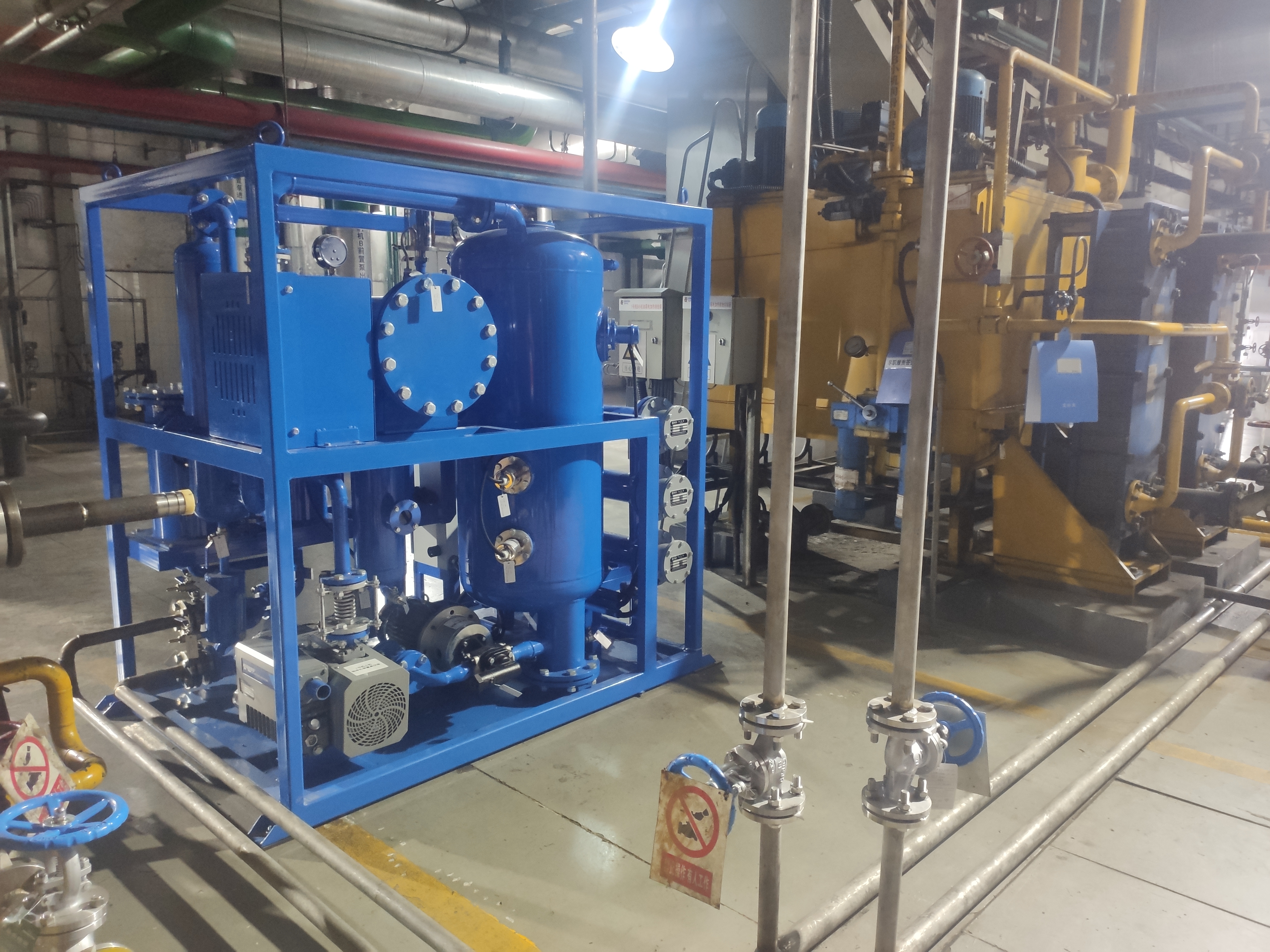 透平油真空聚結(jié)濾油機(jī) 透平油真空聚結(jié)濾油機(jī)